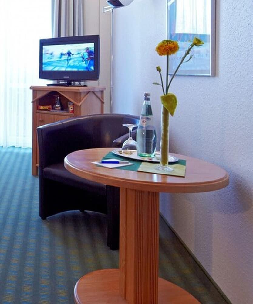B&K Hotels Vlotho Exteriér fotografie